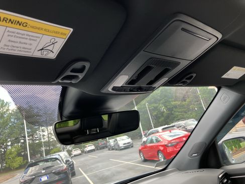 Certified 2025 Honda Pilot Black Edition image 30