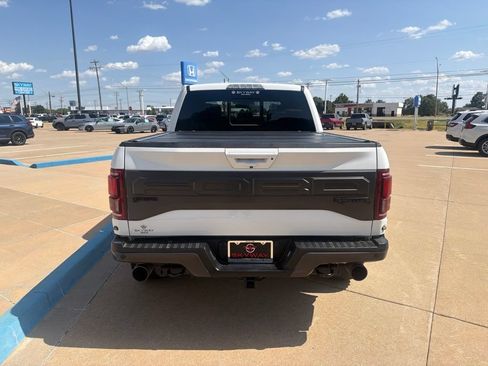 Used 2018 Ford F150 Raptor w/ Equipment Group 802A Luxury AWD/4WD image 7