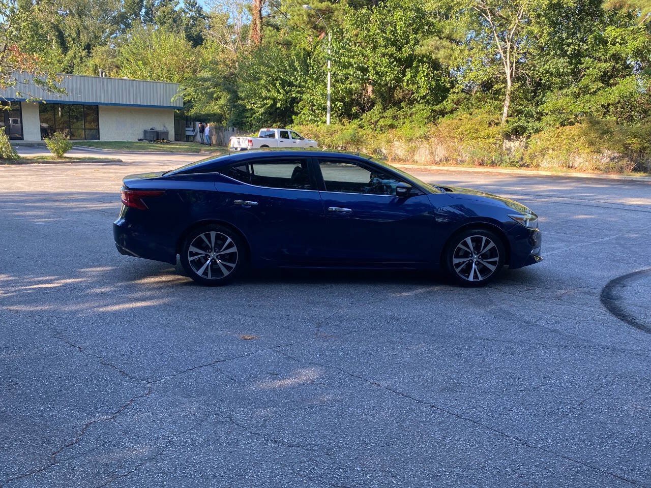 Used 2017 Nissan Maxima 3.5 SL FWD image 4