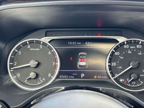 Used 2023 Nissan Rogue SV w/ SV Premium B Package image 20