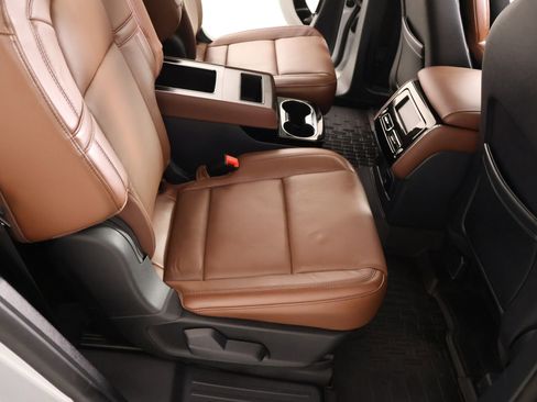 Used 2025 Lincoln Aviator Reserve w/ Equipment Group 201A AWD/4WD image 15