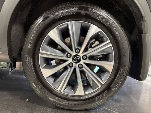 Certified 2025 INFINITI QX60 Pure image 17