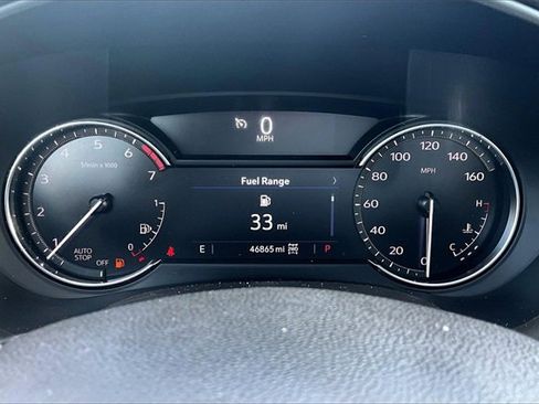 Used 2021 Cadillac XT4 Luxury w/ Cold Weather Package image 13