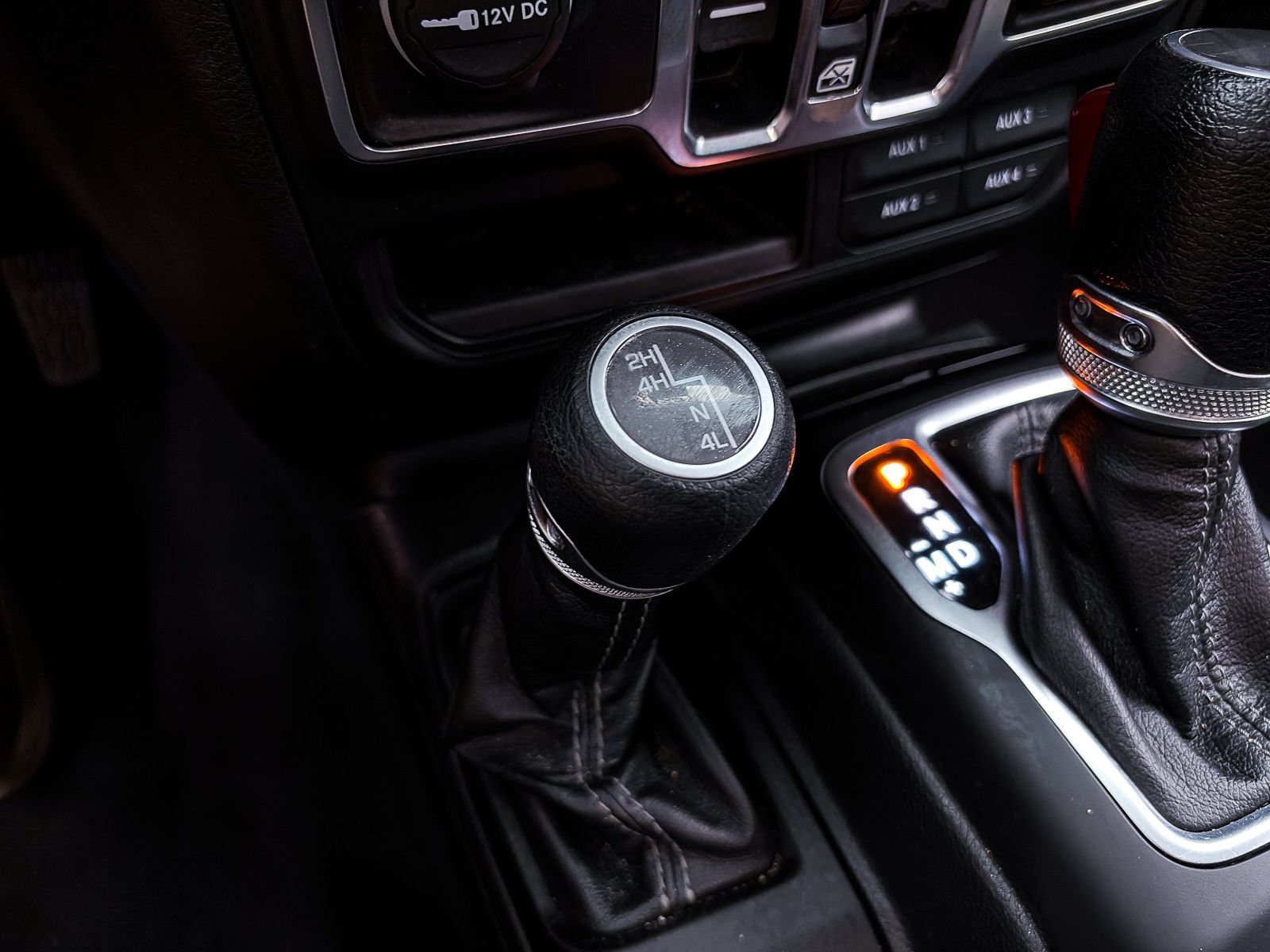 Used 2024 Jeep Wrangler Unlimited Sport AWD/4WD image 27