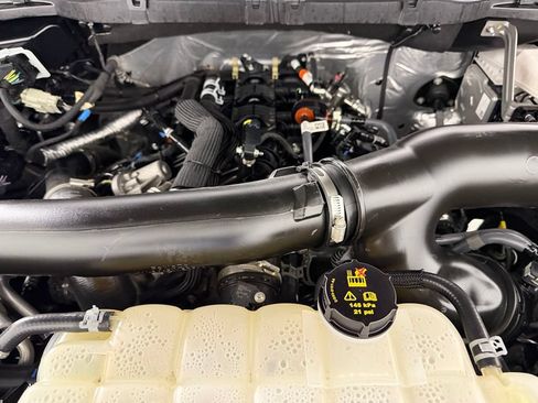 Used 2025 Ford F150 Lariat w/ Equipment Group 502A High AWD/4WD image 34