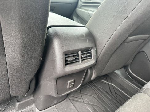 Used 2024 Chevrolet Equinox LT w/ LPO, Floor Liner Package image 15