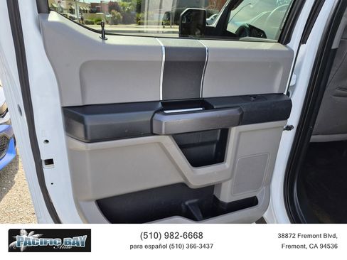 Used 2015 Ford F150 XLT w/ Trailer Tow Package image 12