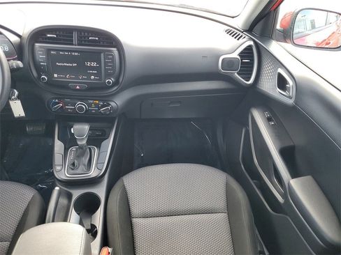 Used 2024 Kia Soul LX w/ Option Group 015 image 26