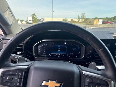 Used 2023 Chevrolet Silverado 1500 LTZ w/ LTZ Convenience Package II AWD/4WD image 7