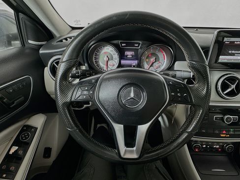 Used 2015 Mercedes-Benz GLA 250 4MATIC image 11