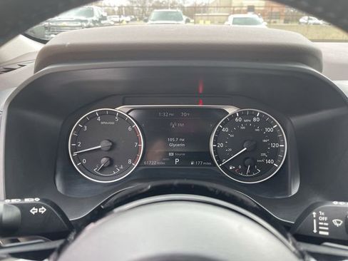 Used 2023 Nissan Rogue SV w/ SV Premium B Package image 18