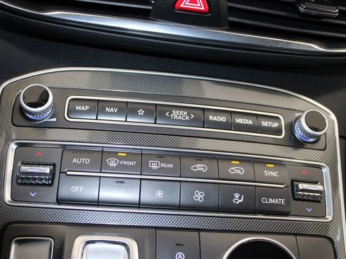 Used 2023 Hyundai Santa Fe SEL image 43