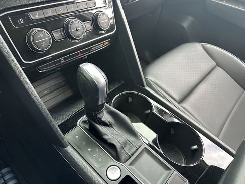 Certified 2023 Volkswagen Atlas SE image 20