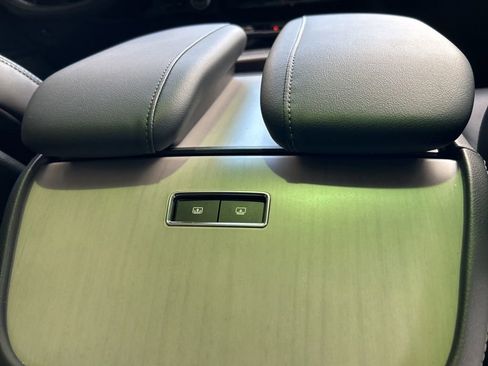 Used 2025 Lincoln Navigator Reserve w/ Jet Appearance Package image 35