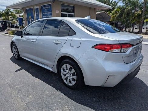 Used 2024 Toyota Corolla LE image 4