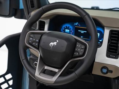 Used 2025 Ford Bronco Big Bend image 46