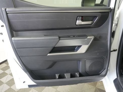 Used 2025 Toyota Tundra SR5 w/ SR5 Premium Package AWD/4WD image 29