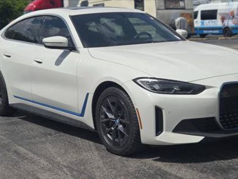 Used 2023 BMW i4 eDrive35 w/ Premium Package RWD image 9