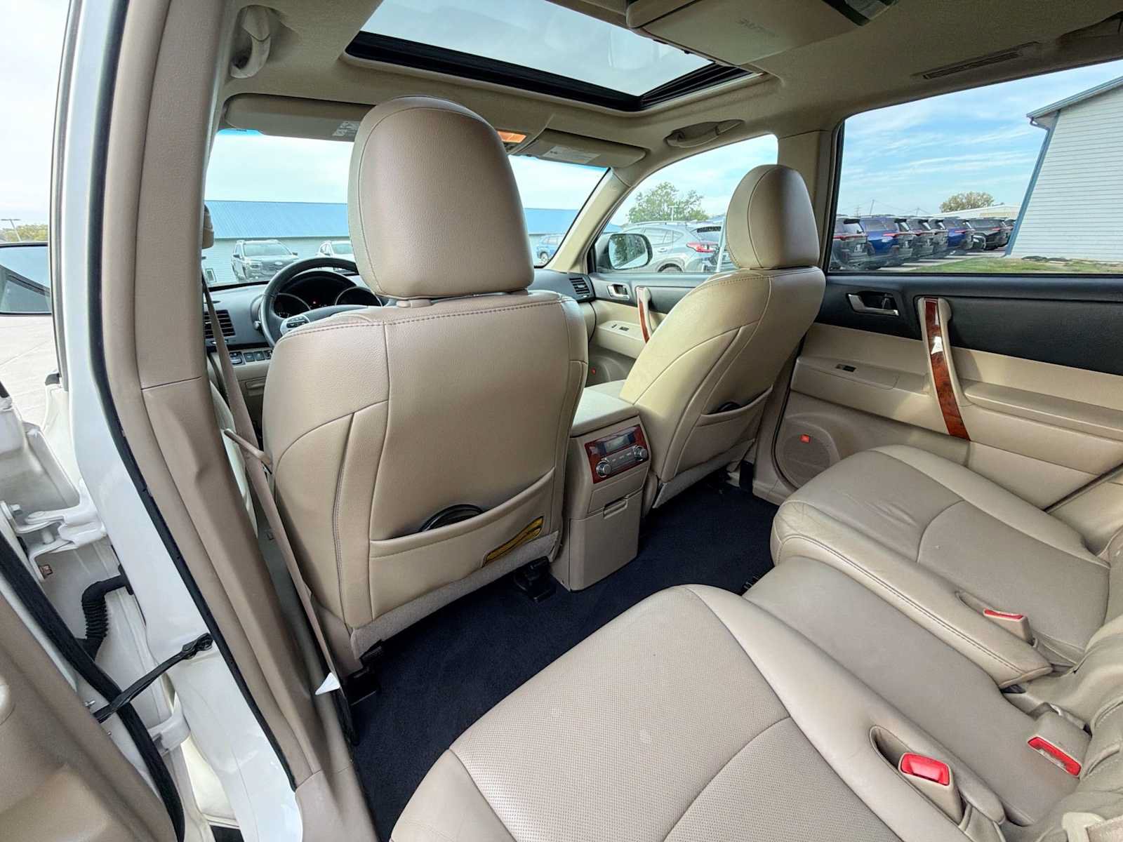 Used 2013 Toyota Highlander Limited AWD/4WD image 15