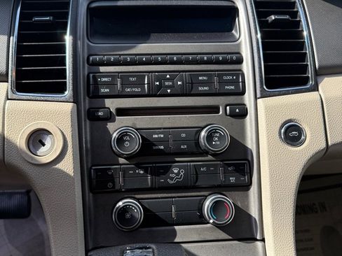 Used 2012 Ford Taurus SE FWD image 12