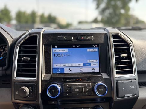 Used 2017 Ford F150 XLT w/ Equipment Group 302A Luxury AWD/4WD image 24