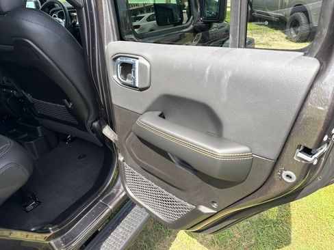New 2026 Jeep Wrangler Unlimited Sahara AWD/4WD image 23