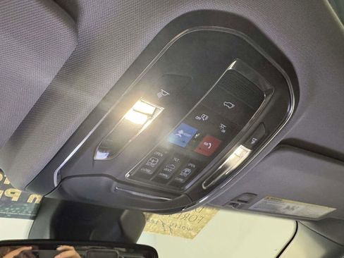 Used 2023 Jeep Grand Cherokee Limited image 24