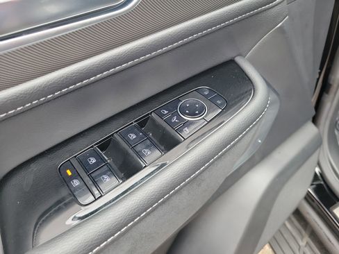 New 2026 INFINITI QX80 Luxe image 16