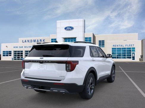 New 2026 Ford Explorer Active w/ Active Comfort Package image 8