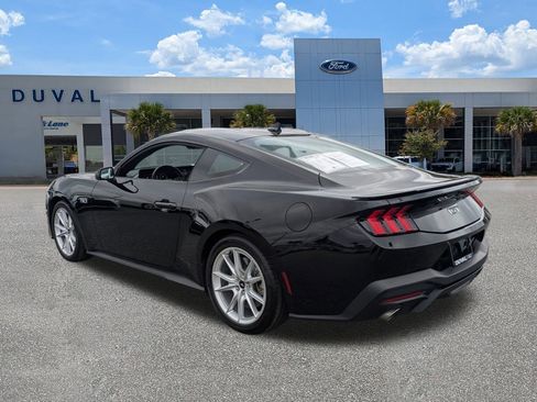 Used 2024 Ford Mustang GT Premium image 6