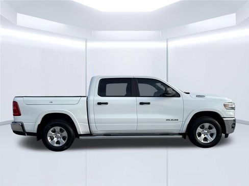 Used 2025 RAM 1500 Big Horn AWD/4WD image 9