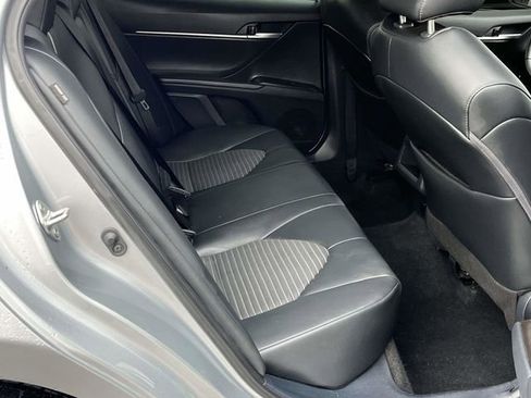 Used 2024 Toyota Camry SE image 20