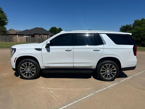 Used 2026 GMC Yukon Denali w/ Advanced Technology Package AWD/4WD image 2