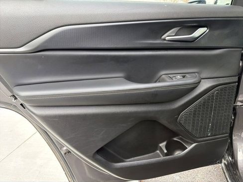 Used 2024 Jeep Grand Cherokee L Laredo w/ Trailer Tow Package image 18