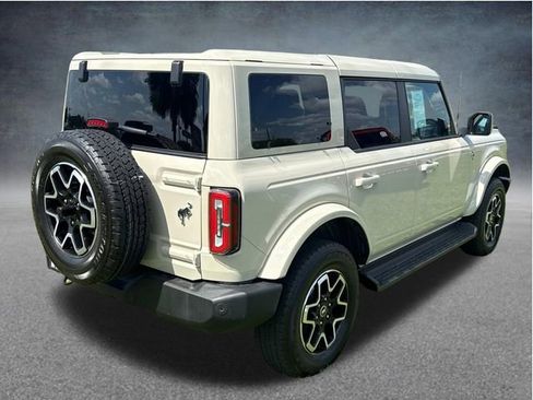Used 2025 Ford Bronco Outer Banks AWD/4WD image 10
