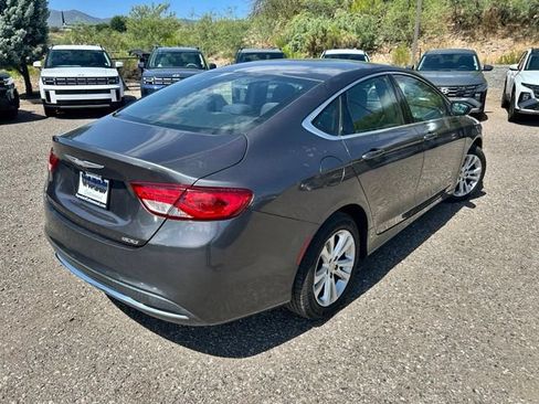 Used 2015 Chrysler 200 Limited FWD image 3