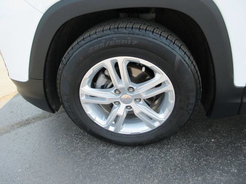 Used 2020 GMC Terrain SLE w/ Driver Convenience Package FWD image 14