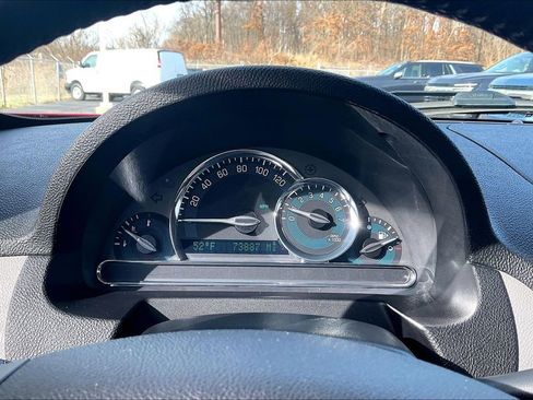 Used 2006 Chevrolet HHR LT w/ HHR Spring Edition Package image 15