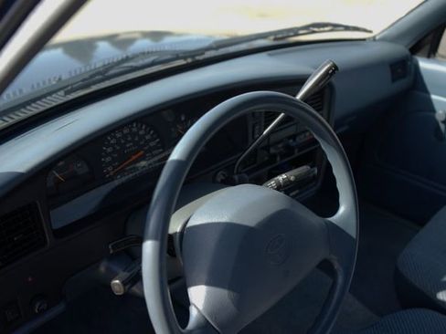 Used 1994 Toyota Pickup DX image 55