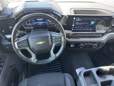 Used 2022 Chevrolet Silverado 1500 LT image 18