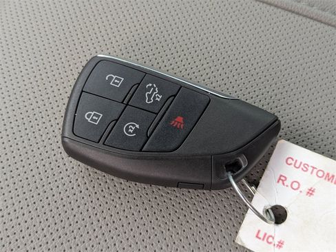 Used 2023 GMC Sierra 1500 SLT w/ SLT Premium Package image 29