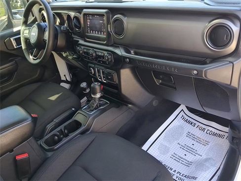 Certified 2023 Jeep Wrangler Willys image 37