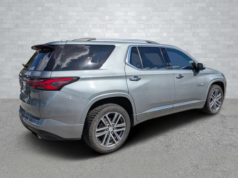 Used 2023 Chevrolet Traverse High Country image 5