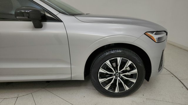 Used 2025 Volvo XC60 B5 Core AWD/4WD image 21