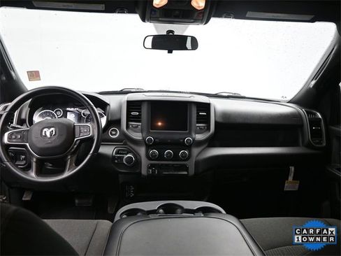 Used 2024 RAM 2500 Tradesman w/ Chrome Appearance Group image 13