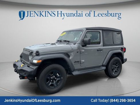 Used 2022 Jeep Wrangler Sport AWD/4WD image 11