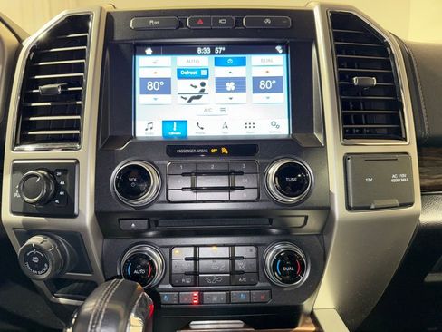 Used 2018 Ford F150 Lariat w/ Equipment Group 502A Luxury image 26