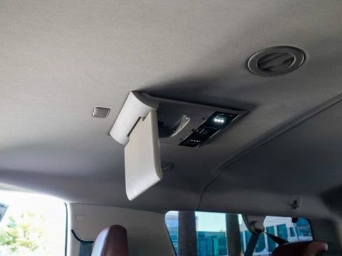 Used 2019 Cadillac Escalade ESV Premium Luxury image 72