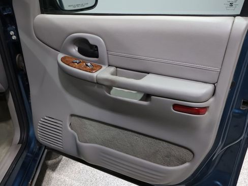 Used 2002 Oldsmobile Silhouette GLS w/ Towing Pkg image 22