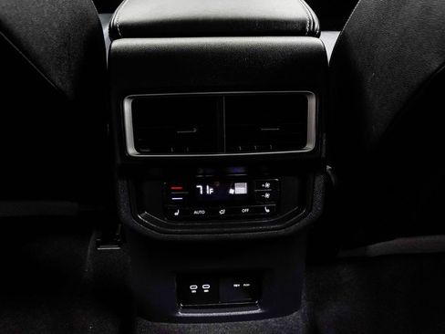 Used 2025 Volkswagen Atlas SEL Premium R-Line AWD/4WD image 25
